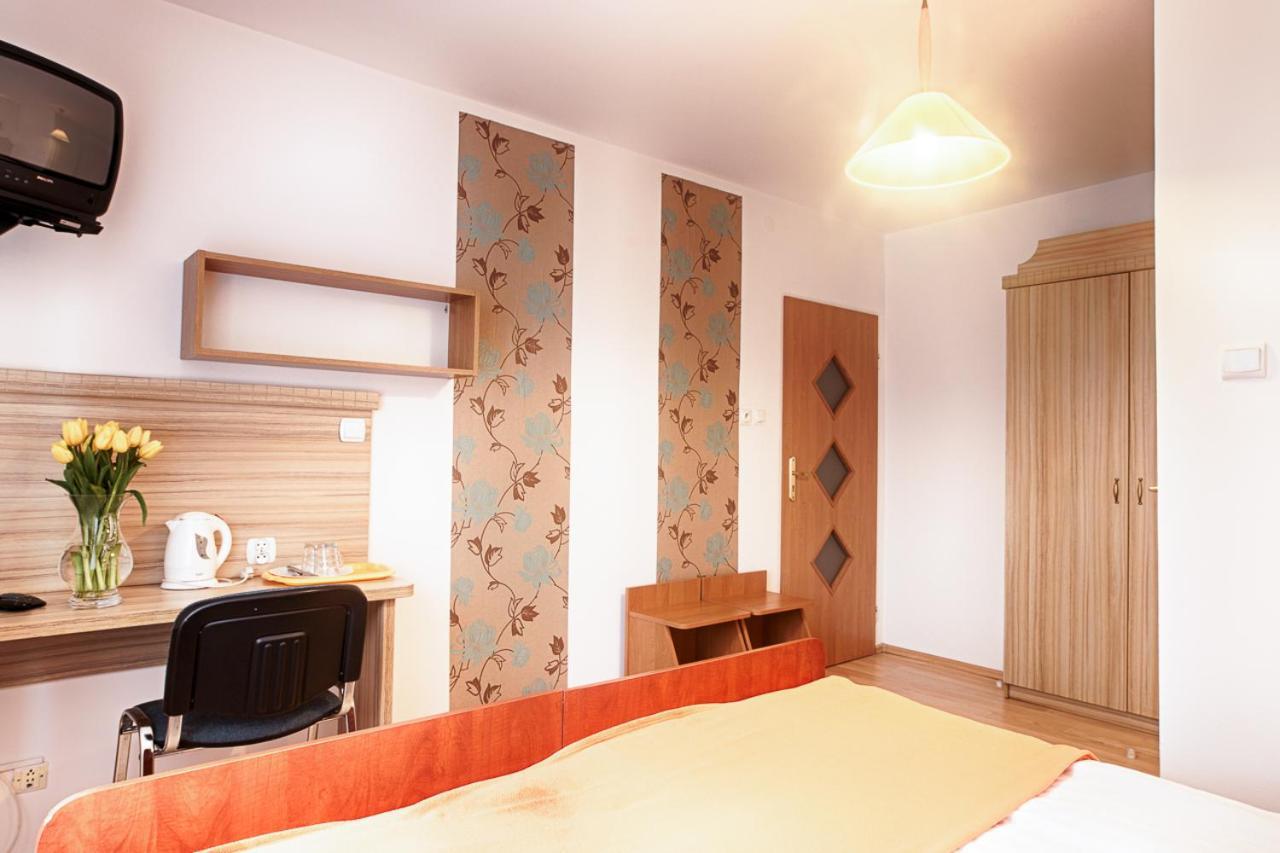 Hotel Pod Arkadami Darłówko Exteriér fotografie