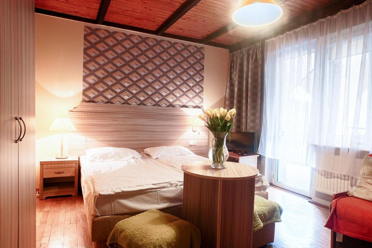 Hotel Pod Arkadami Darłówko Exteriér fotografie